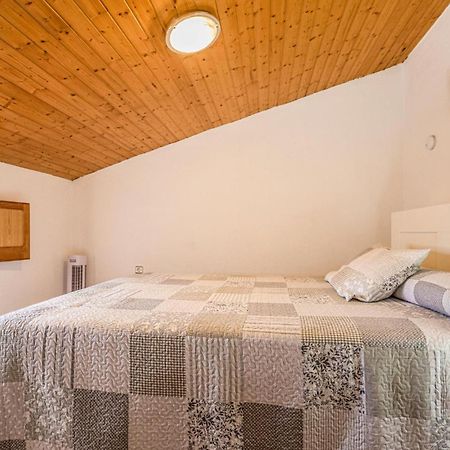 Awesome Home In Riells I Viabrea With Wifi Breda المظهر الخارجي الصورة